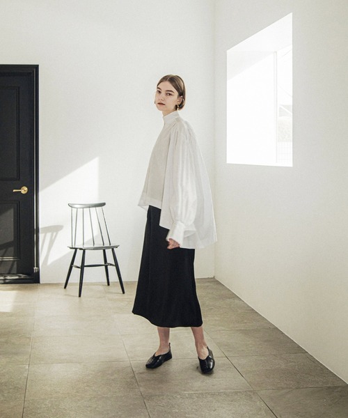 ACCL(エーシーシーエル)の「シルキーサテンマーメイドスカート(スカート・レディース・ピンク/オフホワイト/ブラック・SMALL/MEDIUM)」の3枚目の写真