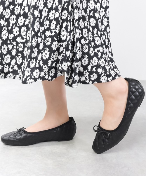 LibertyDoll(リバティードール)の「Liberty doll / スクエアトゥフラットキルティングバレエパンプス(1154)(バレエシューズ・レディース・ホワイト/ブラック・LL/M/L/S)」の5枚目の写真