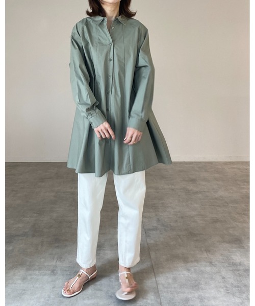 She's Closet（シーズクローゼット）の「Aラインフレアロングチュニックシャツ（チュニック・レディース・ホワイト/ブラック/カーキ/ライトベージュ・FREE）」の12枚目の写真