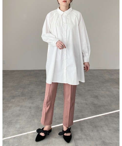 She's Closet（シーズクローゼット）の「Aラインフレアロングチュニックシャツ（チュニック・レディース・ホワイト/ブラック/カーキ/ライトベージュ・FREE）」の13枚目の写真