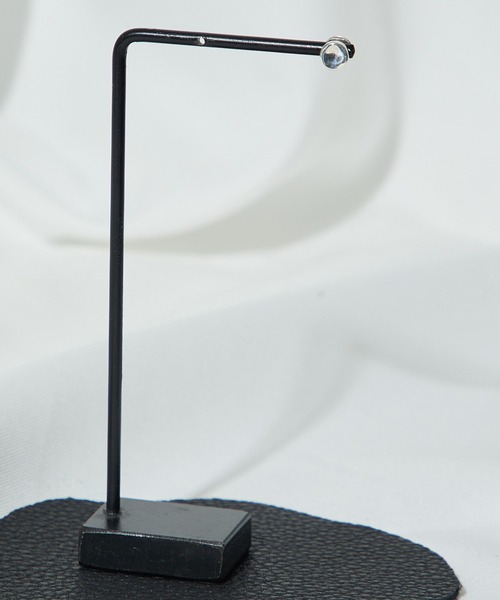 UNITED TOKYO（ユナイテッドトウキョウ）の「TドットピアスS（ピアス（片耳用）・メンズ・ブラック/シルバー・FREE）」の17枚目の写真