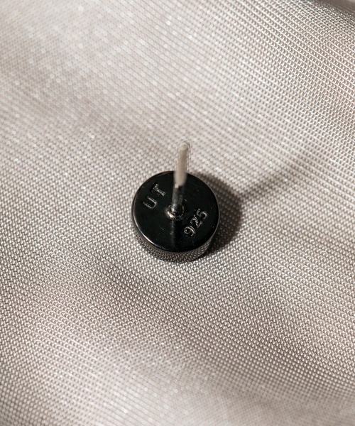 UNITED TOKYO（ユナイテッドトウキョウ）の「TドットピアスS（ピアス（片耳用）・メンズ・ブラック/シルバー・FREE）」の13枚目の写真