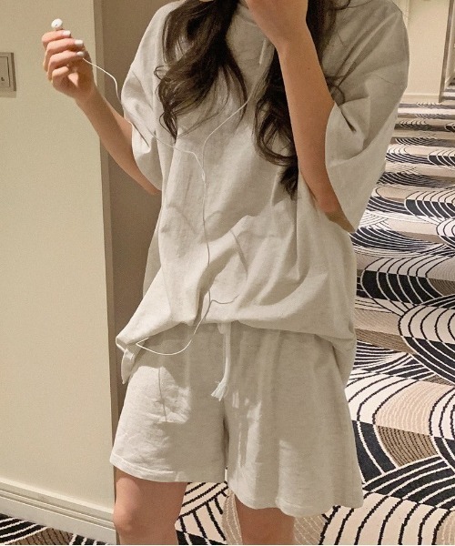 HOTPING（ホッピン）の「HOTPING オーバーフィットスリットTシャツ（Tシャツ/カットソー・レディース・ホワイト/ブラック/オートミール・FREE）」の8枚目の写真