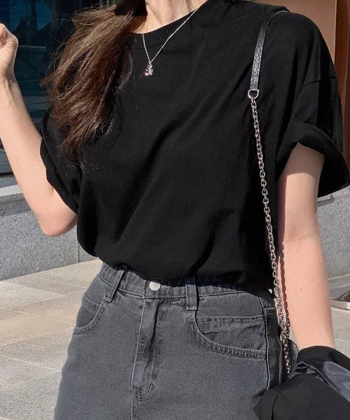 HOTPING（ホッピン）の「HOTPING オーバーフィットスリットTシャツ（Tシャツ/カットソー・レディース・ホワイト/ブラック/オートミール・FREE）」の5枚目の写真