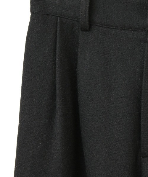 CLANE（クラネ）の「J/W STRAIGHT SLACKS PANTS（スラックス・レディース・ベージュ/ブラック・2/00/1/02）」の11枚目の写真
