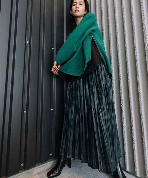 Munich（ミューニック）の「リンクルプロセッシングライトフェイクレザー　ギャザーロングスカート（スカート・レディース・ブラック/ダークオリーブ/ブロンズ・S/M）」の13枚目の写真