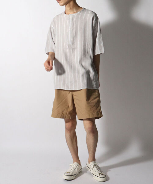 GLOSTER（グロスター）の「ミリタリースリーピングシャツ ヘンリーネックTシャツ（Tシャツ/カットソー・メンズ・ブラック系その他3/キナリ/イエロー系その他3・MEDIUM/LARGE）」の19枚目の写真