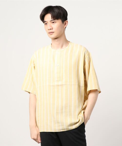 GLOSTER（グロスター）の「ミリタリースリーピングシャツ ヘンリーネックTシャツ（Tシャツ/カットソー・メンズ・ブラック系その他3/キナリ/イエロー系その他3・MEDIUM/LARGE）」の6枚目の写真