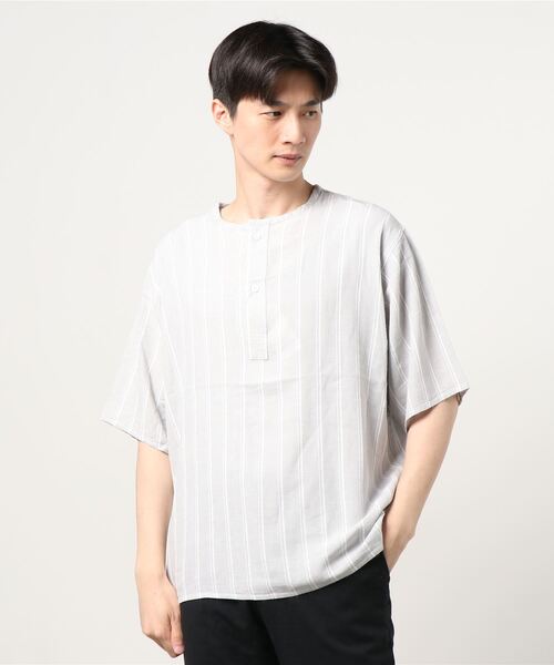 GLOSTER（グロスター）の「ミリタリースリーピングシャツ ヘンリーネックTシャツ（Tシャツ/カットソー・メンズ・ブラック系その他3/キナリ/イエロー系その他3・MEDIUM/LARGE）」の7枚目の写真