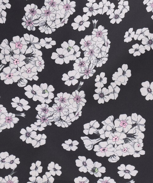TOCCA(トッカ)の「FLOWERY WAY ECOBAG エコバッグ(エコバッグ/サブバッグ・レディース・ブラック系/ライトグレー系/ベージュ系・F)」の5枚目の写真