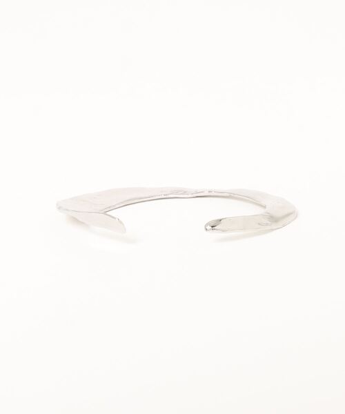 voov（ブーブ）の「真鍮 ストレッチ 平バングル（バングル/リストバンド・レディース・ゴールド/シルバー・フリー）」の3枚目の写真