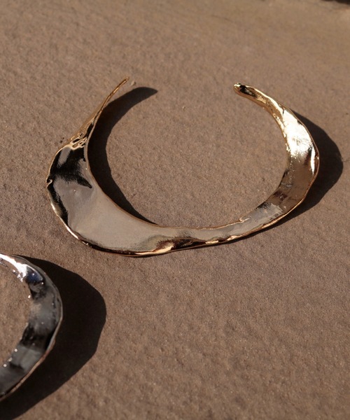 voov（ブーブ）の「真鍮 ストレッチ 平バングル（バングル/リストバンド・レディース・ゴールド/シルバー・フリー）」の9枚目の写真