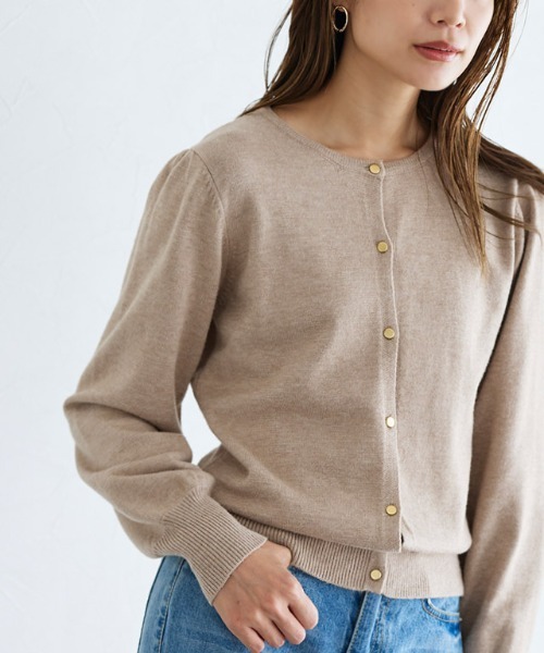 Pierrot（ピエロ）の「もっちりカシミヤタッチゴールドボタンカーディガン（カーディガン/ボレロ・レディース・アイボリー/ブラック/モカ/ピンクベージュ/ブルー系その他/ネイビー/ボルドー・M/L）」の13枚目の写真