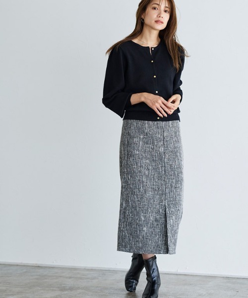 Pierrot（ピエロ）の「もっちりカシミヤタッチゴールドボタンカーディガン（カーディガン/ボレロ・レディース・アイボリー/ブラック/モカ/ピンクベージュ/ブルー系その他/ネイビー/ボルドー・M/L）」の21枚目の写真