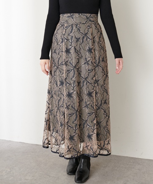 natural couture（ナチュラルクチュール）の「長さ変えられるパイピングレーススカート（スカート・レディース・ネイビー/ブルー/モカ・FREE）」の16枚目の写真