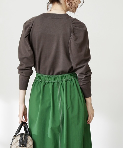 N.(N. Natural Beauty Basic)(エヌエヌナチュラルビューティーベーシック)の「◆ギャザータックショルダーニット(ニット/セーター・レディース・オフホワイト/ブラウン系その他/イエロー・MEDIUM)」の6枚目の写真