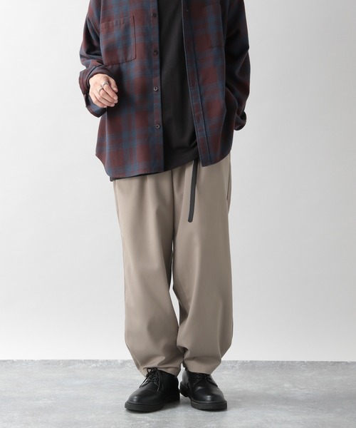 RAGEBLUE(レイジブルー)の「TRストレッチ/3WAYカフスワイドイージーパンツ/956095(スラックス・メンズ・ブラック/ベージュ・MEDIUM/LARGE)」の2枚目の写真