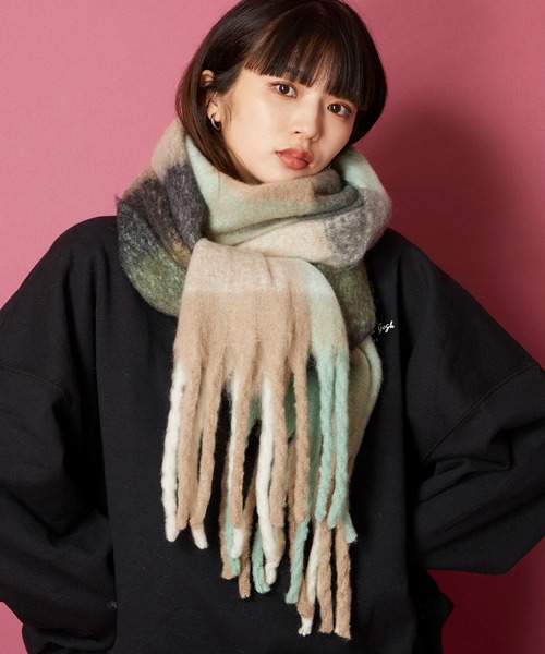 ユニセックスアイテム モヘアライクボリュームマフラー