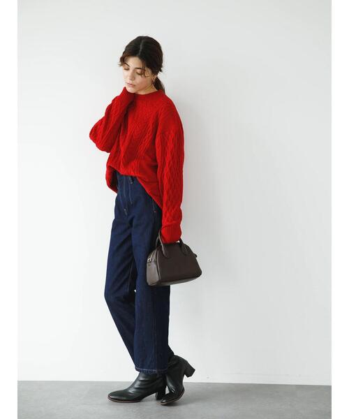 koe（コエ）の「リサイクルポリエステル クルーネックケーブルニット*（ニット/セーター・レディース・チャコールグレー/ブルー/レッド/アイボリー/ライトグレー/グリーン・L/M/S）」の14枚目の写真