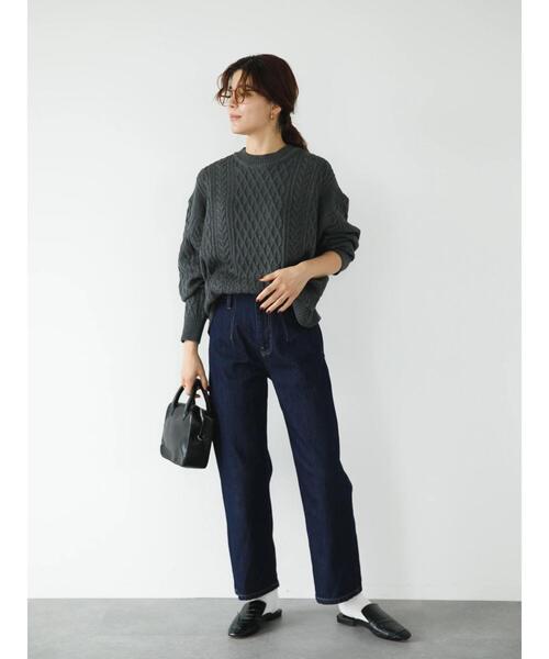 koe（コエ）の「リサイクルポリエステル クルーネックケーブルニット*（ニット/セーター・レディース・チャコールグレー/ブルー/レッド/アイボリー/ライトグレー/グリーン・L/M/S）」の20枚目の写真