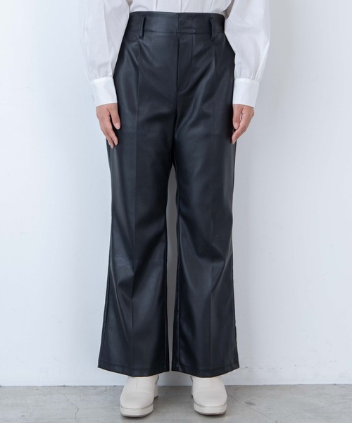 WEGO（ウィゴー）の「WEGO/フェイクレザースリットフレアパンツ（スラックス・レディース・ブラック・FREE）」の5枚目の写真