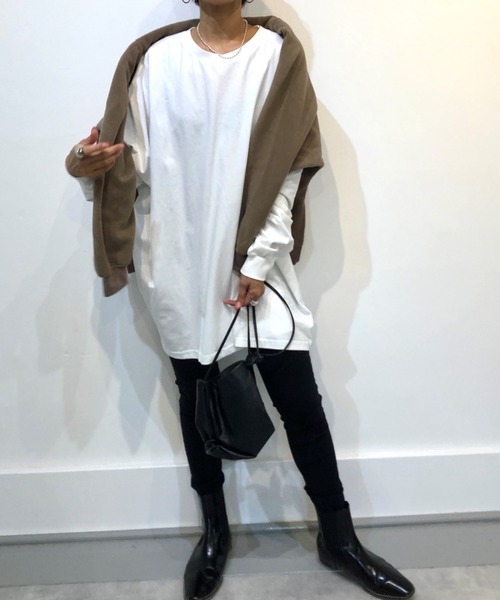 ulu(ウル)の「Big silhouette long tshirt(Tシャツ/カットソー・レディース・ホワイト/ブラック・FREE)」の2枚目の写真