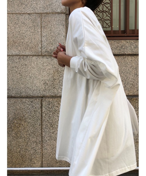 ulu(ウル)の「Big silhouette long tshirt(Tシャツ/カットソー・レディース・ホワイト/ブラック・FREE)」の11枚目の写真