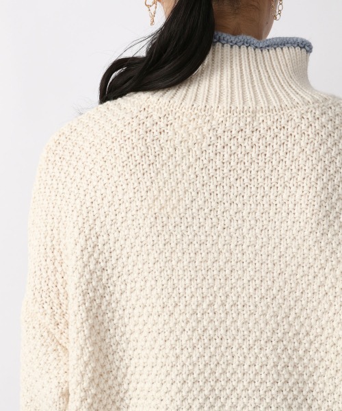 LOWRYS FARM(ローリーズファーム)の「バイカラーカノコハイネックLS 238373(ニット/セーター・レディース・ブラック/ブルー/ベージュ/ホワイト・FREE)」の18枚目の写真