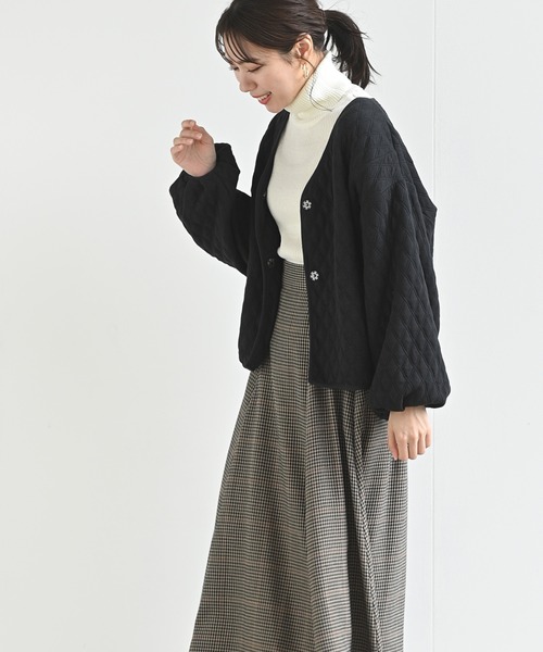 rps(アールピーエス)の「ふくれジャガードブルゾン(ブルゾン・レディース・ブラック/ライトベージュ・M)」の4枚目の写真