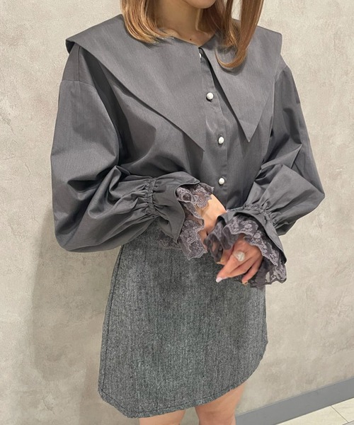 one after another NICE CLAUP（ワンアフターアナザーナイスクラップ）の「着まわし力抜群！トレンドのさんかくビックカラ―ブラウス（シャツ/ブラウス・レディース・オフホワイト/ブラック/杢グレー・FREE）」の3枚目の写真