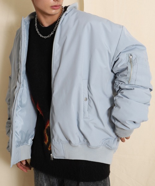 SPINNS（スピンズ）の「ビッグシルエット 中綿MA-1ジャケット（MA-1・メンズ・ブラック/ライトグレー/カーキ・ONESIZE）」の10枚目の写真