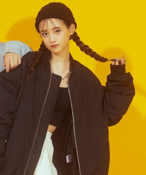 SPINNS（スピンズ）の「ビッグシルエット 中綿MA-1ジャケット（MA-1・メンズ・ブラック/ライトグレー/カーキ・ONESIZE）」の15枚目の写真