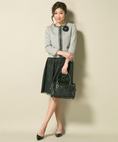 23区（ニジュウサンク）の「ライトシャインツイード ノーカラー