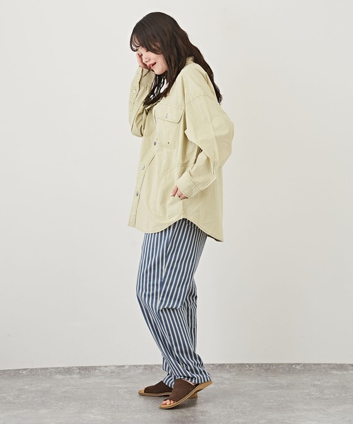 CUBE SUGAR(キューブシュガー)の「アシッド加工長袖レギュラーカラービッグワークシャツ(シャツ/ブラウス・レディース・グレー/ピンク/イエロー/ブルー・M)」の11枚目の写真