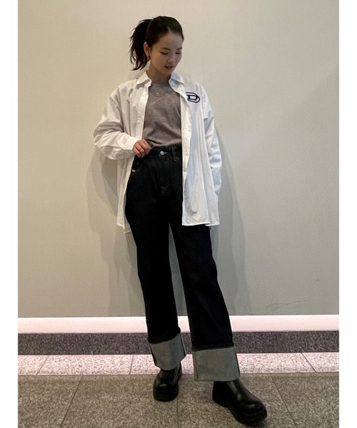 DIESEL(ディーゼル)の「レディース 長袖 シンプル シャツ オーバーフィット(シャツ/ブラウス・レディース・ホワイト/ブラック・SMALL/MEDIUM/X-SMALL/XX-SMALL)」の8枚目の写真