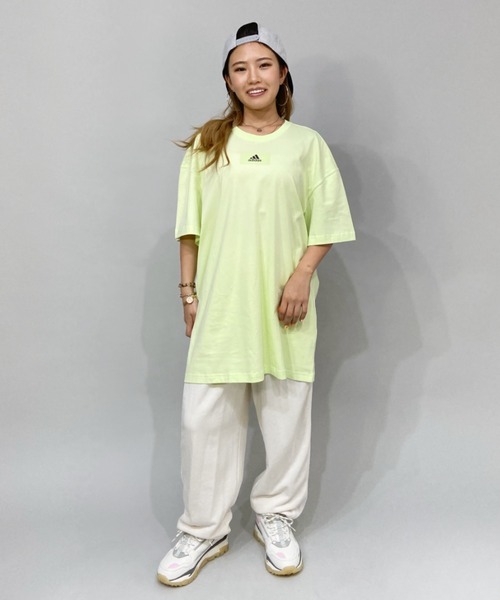 adidas(アディダス)の「adidas/アディダス ビッグシルエット/ワンポイントロゴTシャツ L4686(Tシャツ/カットソー・レディース・イエロー/ブラック/ベージュ/パープル・L/M)」の15枚目の写真