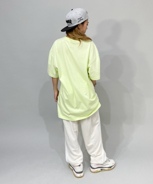 adidas(アディダス)の「adidas/アディダス ビッグシルエット/ワンポイントロゴTシャツ L4686(Tシャツ/カットソー・レディース・イエロー/ブラック/ベージュ/パープル・L/M)」の17枚目の写真