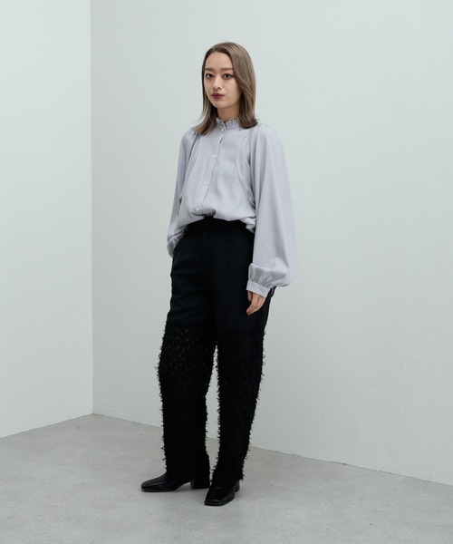 Lui's（ルイス）の「ドビー織ギャザースリーブブラウス（シャツ/ブラウス・レディース・ホワイト/ブラック/ブルーグレー・FREE）」の22枚目の写真