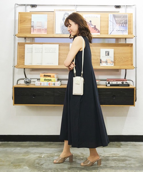 ROYAL PARTY(ロイヤルパーティー)の「ROYAL PARTY(ロイヤルパーティー) スマホショルダー モノグラム RPT-B043 レディース バッグ かばん ブランド(ショルダーバッグ・レディース・ベージュ/ブラック・FREE)」の14枚目の写真