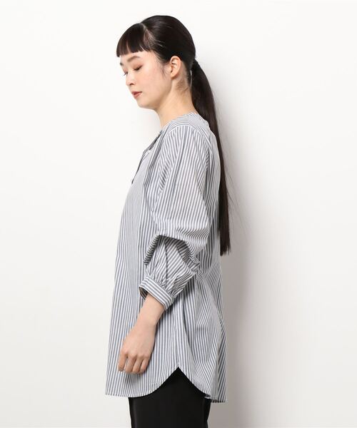 PICCIN(ピッチン)の「マルチWAYストライプブラウス(シャツ/ブラウス・レディース・ネイビー・M/L)」の4枚目の写真