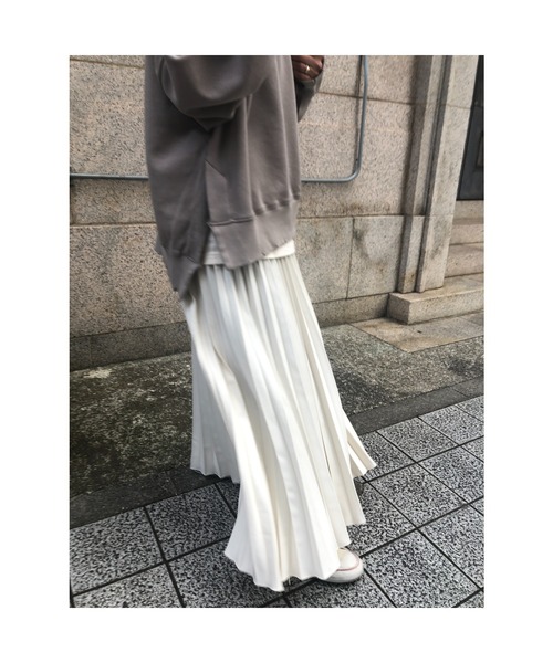 ulu（ウル）の「Original Long pleats skirt（スカート・レディース・ブラック/レッド/アイボリー・FREE）」の18枚目の写真