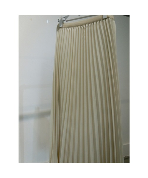 ulu（ウル）の「Original Long pleats skirt（スカート・レディース・ブラック/レッド/アイボリー・FREE）」の19枚目の写真