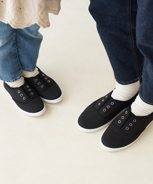 welleg（ウェレッグ）の「インナーバンド スニーカー（スニーカー・キッズ・ベージュ/ラベンダー/ライトブルー/ホワイト/ブラック/ネイビー・20.0cm/15.0cm/16.0cm/18.0cm/17.0cm/24.0cm/21.0cm/19.0cm/23.0cm/22.0cm）」の3枚目の写真