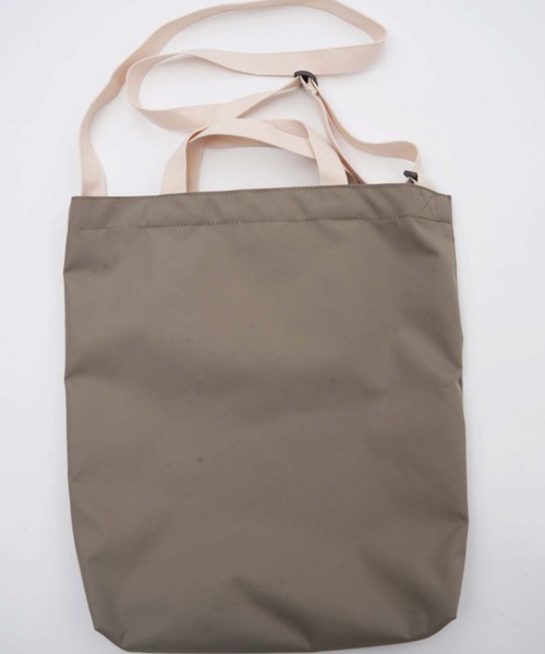 THE NORTH FACE(ザノースフェイス)の「THE NORTH FACE(ザ ノース フェイス) ビッグロゴ トート バッグ(トートバッグ・メンズ・ブラック/カーキ/アイボリー・FREE)」の21枚目の写真