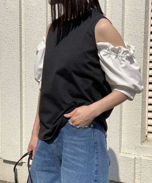 Jewelobe(ジュエローブ)の「異素材オフショルカットトップス(Tシャツ/カットソー・レディース・ホワイト/ブラック・FREE)」の11枚目の写真