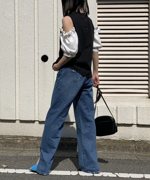 Jewelobe(ジュエローブ)の「異素材オフショルカットトップス(Tシャツ/カットソー・レディース・ホワイト/ブラック・FREE)」の8枚目の写真