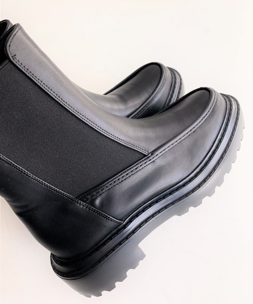 Casselini（キャセリーニ）の「サイドゴアブーツ（ブーツ・レディース・ブラック/アイボリー・MEDIUM/LARGE）」の3枚目の写真