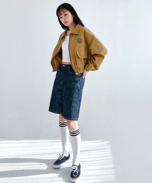 muahmuah（ムーアムーア）の「A'GEM/9 × .kom『muah muah/ムーアムーア』MUAH DENIM WIDE HALF PANTS/ ワイドデニム ハーフパンツ（デニムパンツ・レディース・ブラック/ブルー・S/M）」の12枚目の写真