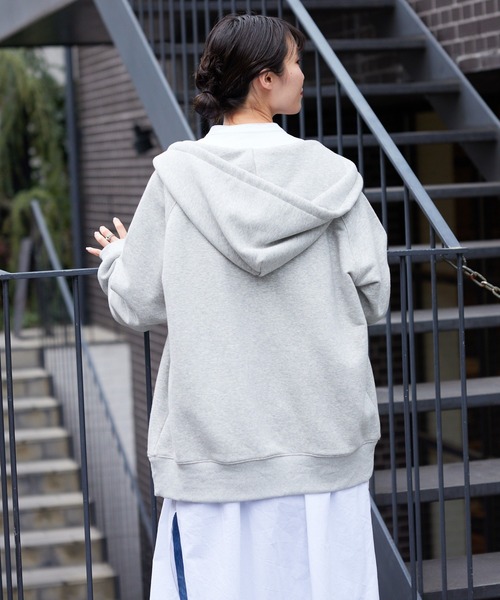 CIAOPANIC TYPY(チャオパニックティピー)の「【ZOZOTOWN限定】【ユニセックス】スウェットビッグフルジップパーカー(パーカー・メンズ・ブラック/グレー/アイボリー/オフホワイト・L/M)」の8枚目の写真