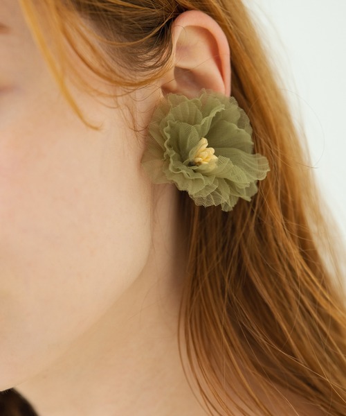 Crisp（クリスプ）の「シフォンフラワーイヤリング（イヤリング・レディース・グリーン・FREE）」の4枚目の写真